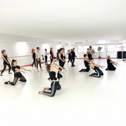 Adults and youth classes Jazz Broadway (theater dance) Madrid Centro